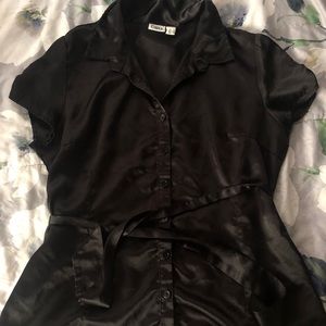⚠️ SOLD⚠️Black silk blouse